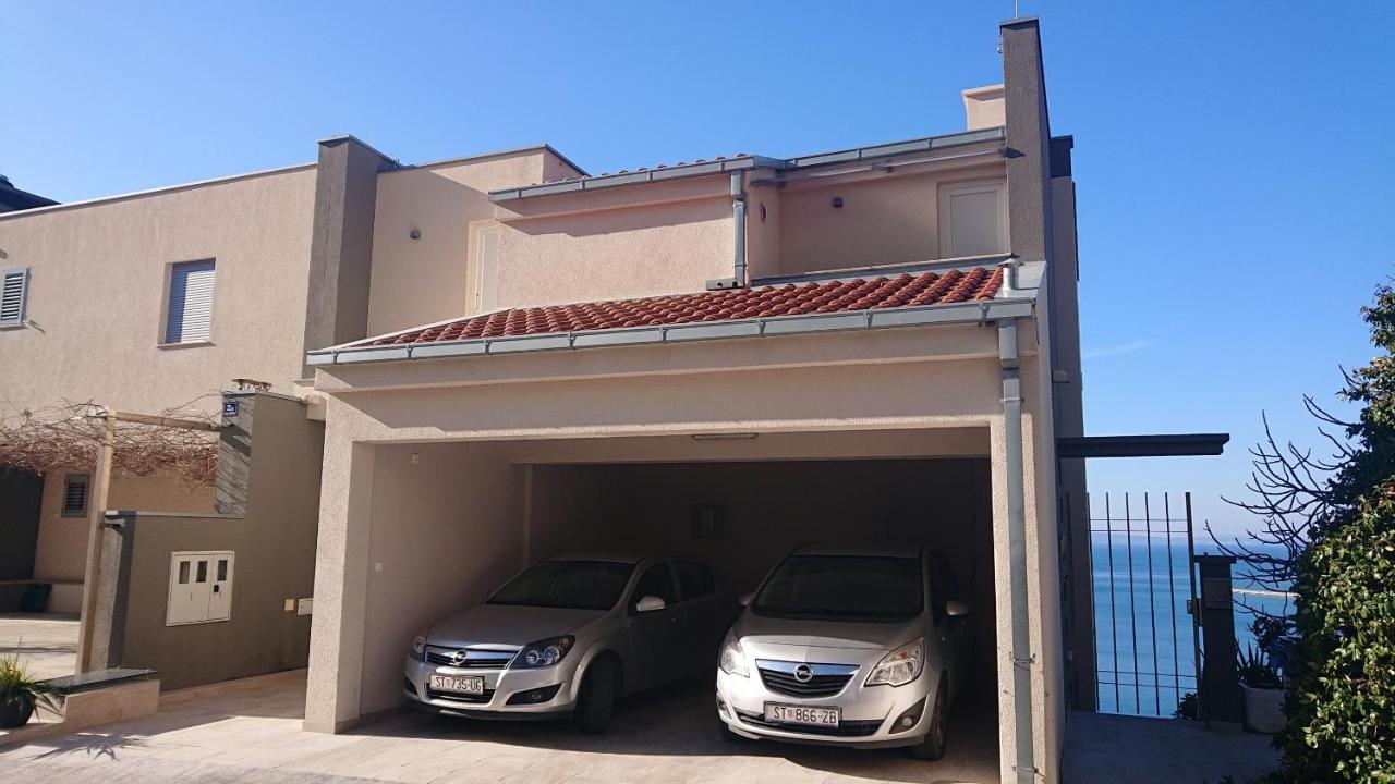 Apartment Sreta โอมิช ภายนอก รูปภาพ